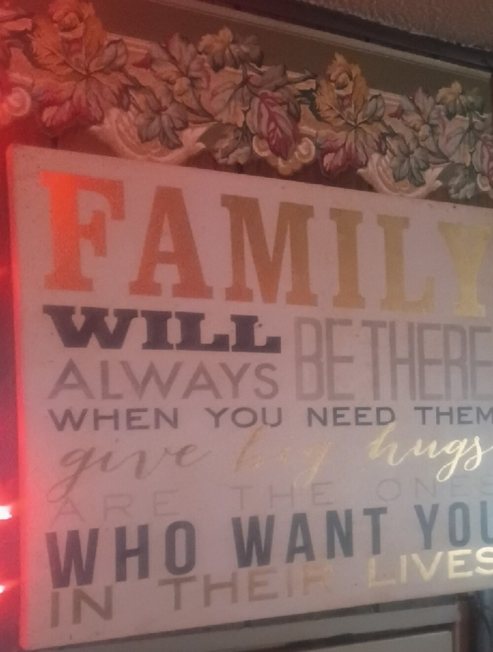 Wall Art Sign "Family" in Multicolor- Canvas